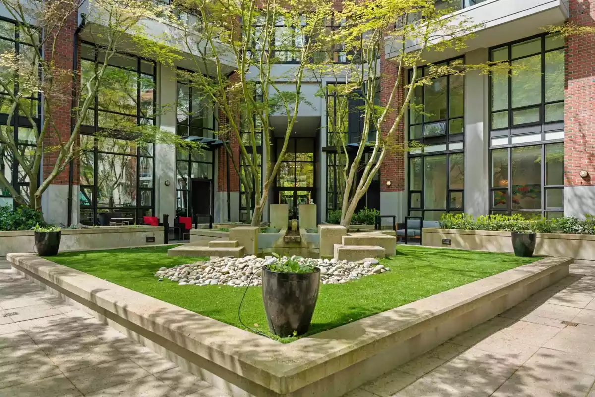 Staircase Photo of 403 988 Richards Street, Vancouver, BC