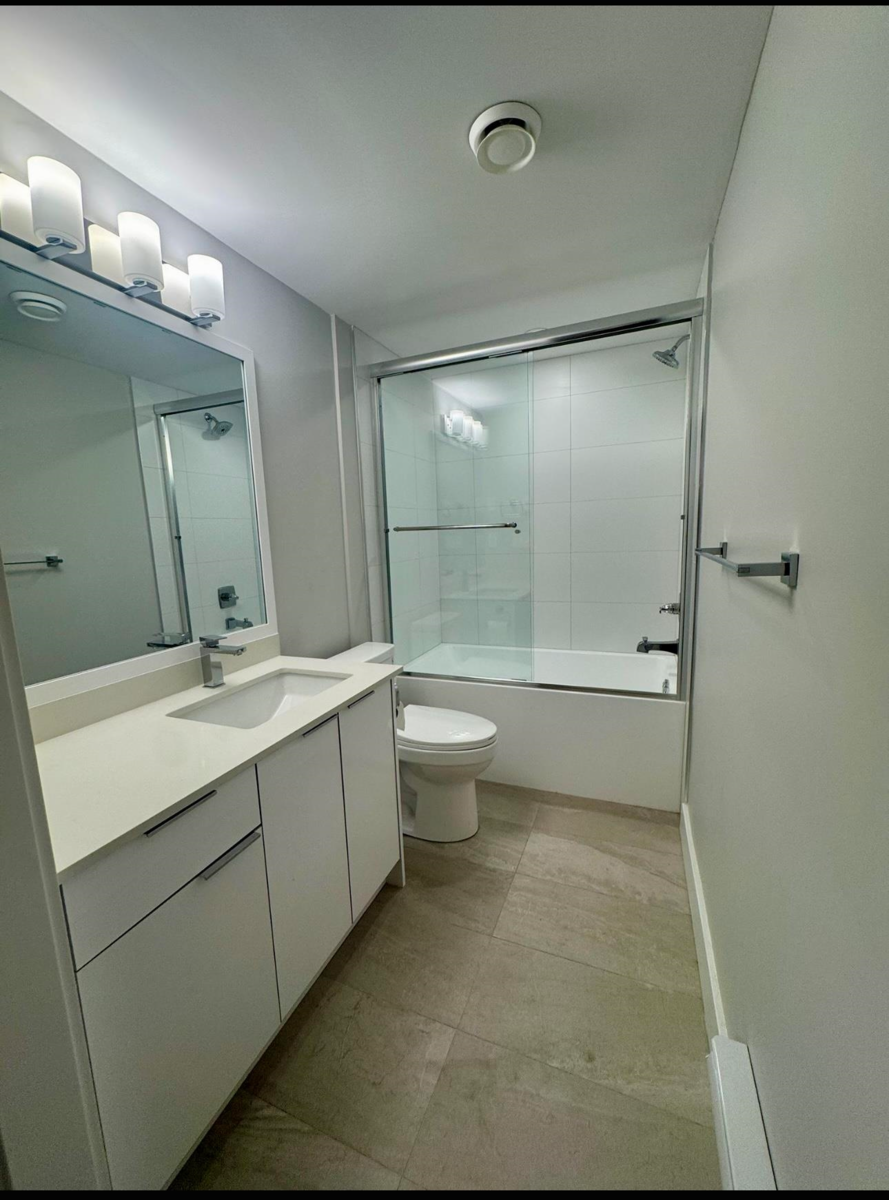 Breakfast Nook Photo of 302 3050 Kingsway Road, Vancouver, BC