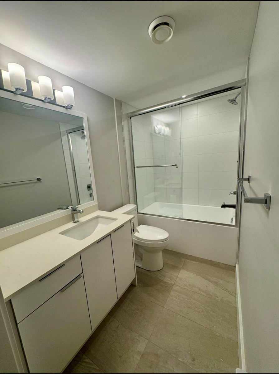 Dining Area Photo of 302 3050 Kingsway Road, Vancouver, BC