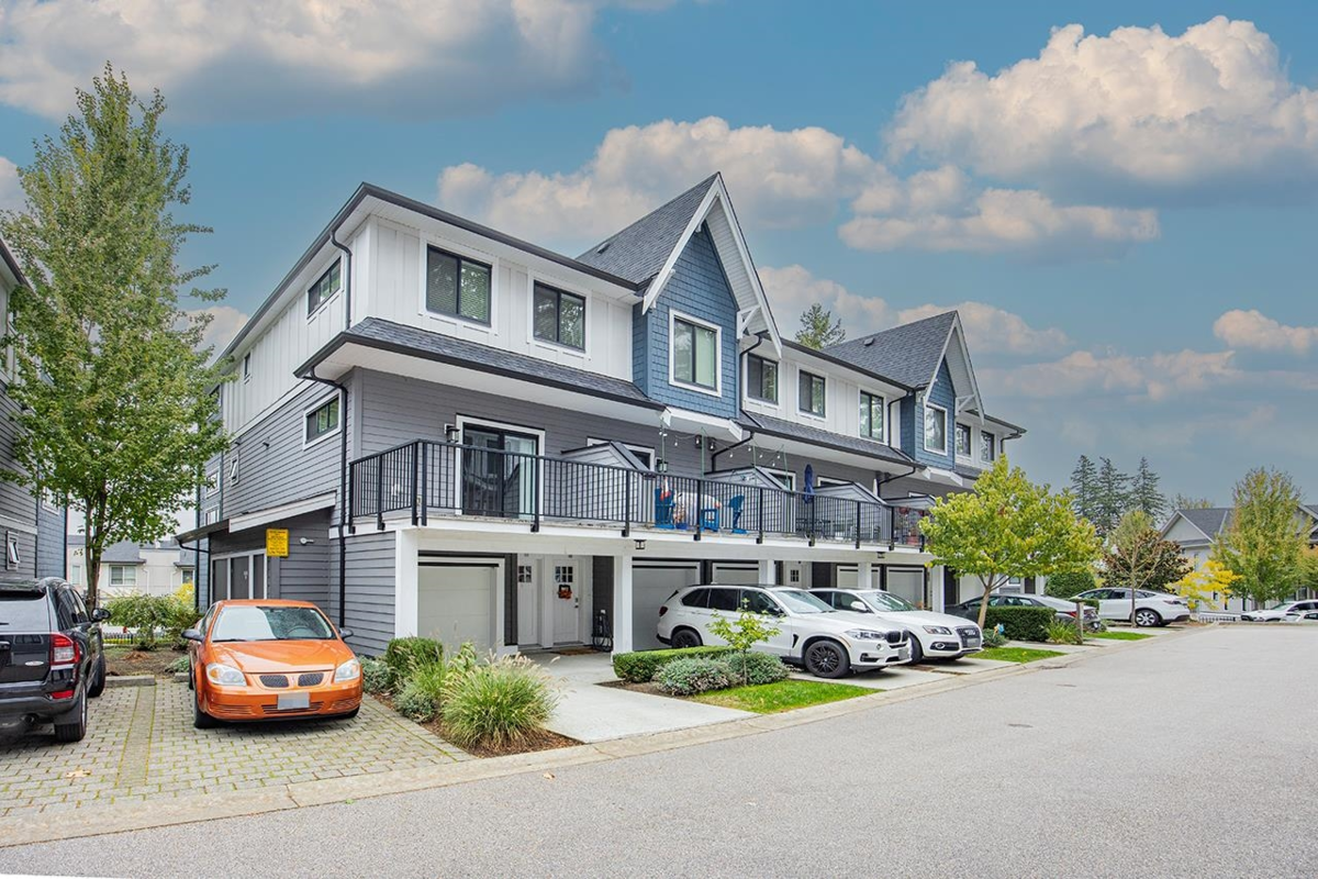 Dining Area Photo of 41 2888 156 Street, Surrey, BC