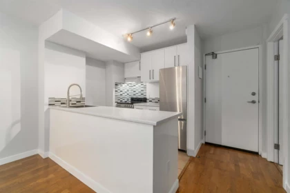 808 1333 Hornby Street, Vancouver, BC, Vancouver — Apartment/Condo for sale