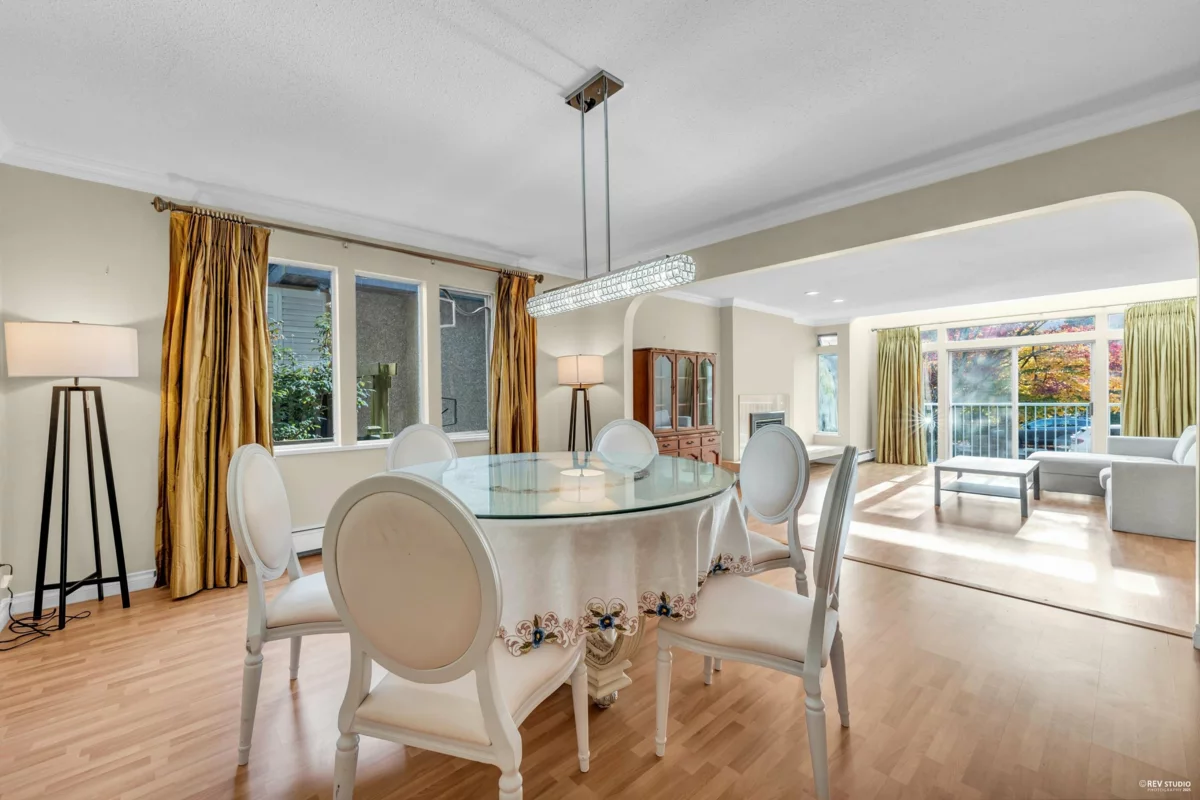 Breakfast Nook Photo of 3979 W 33rd Avenue, Vancouver, BC