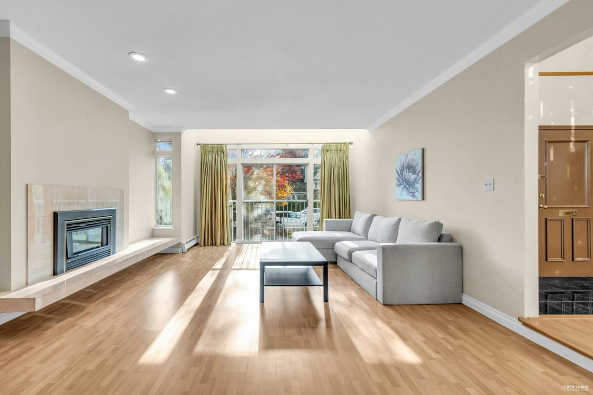 Dining Area Photo of 3979 W 33rd Avenue, Vancouver, BC
