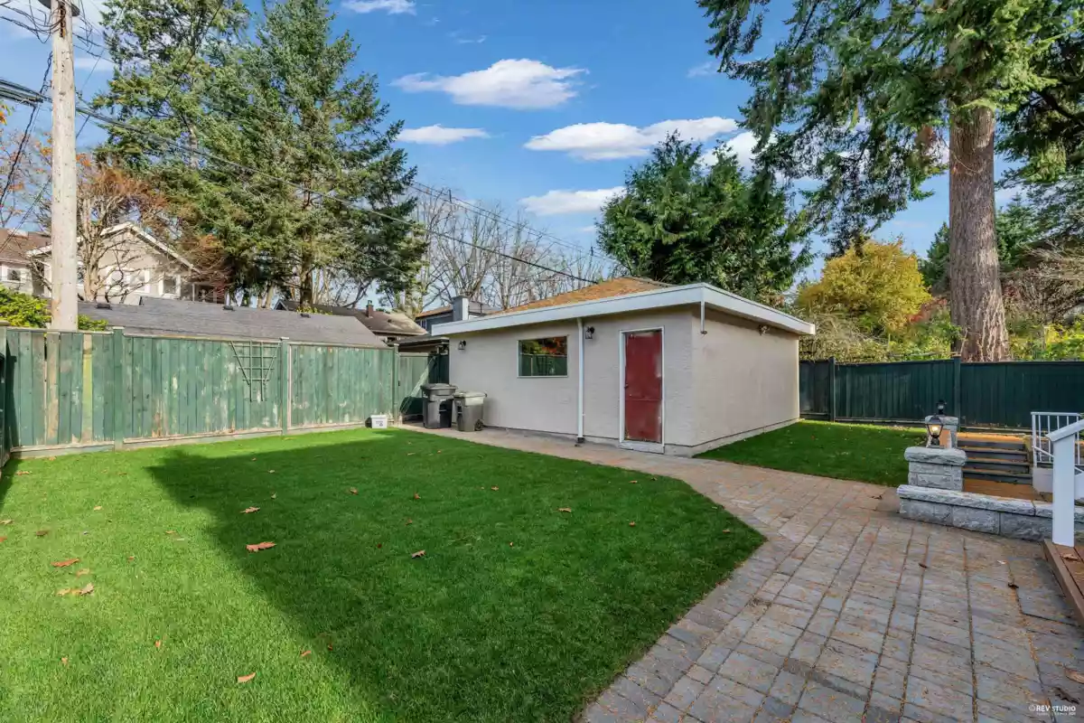 Hot Tub / Spa Photo of 3979 W 33rd Avenue, Vancouver, BC