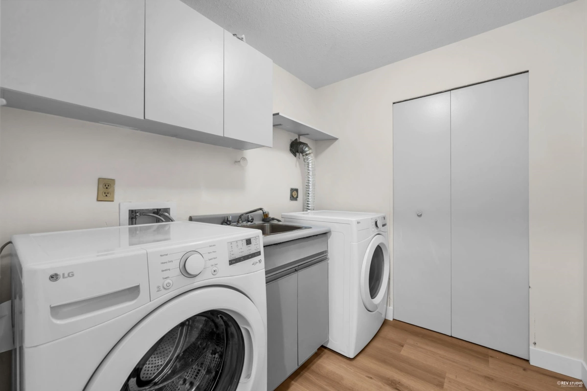 Outdoor Patio Photo of 3979 W 33rd Avenue, Vancouver, BC