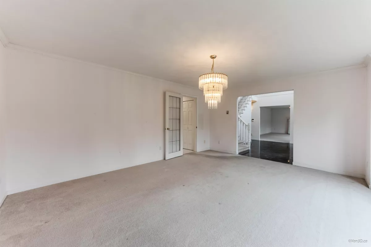 Breakfast Nook Photo of 6633 Montgomery Street, Vancouver, BC