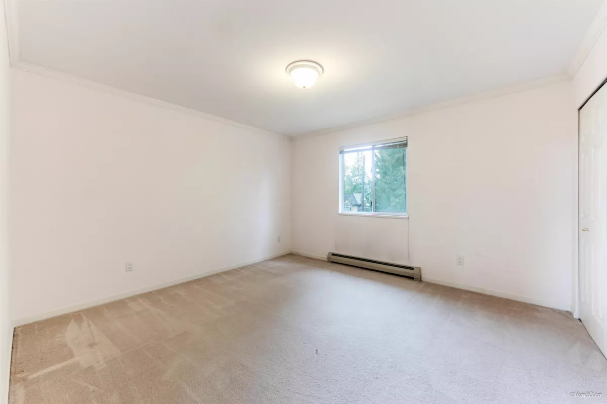 Front Yard Photo of 6633 Montgomery Street, Vancouver, BC