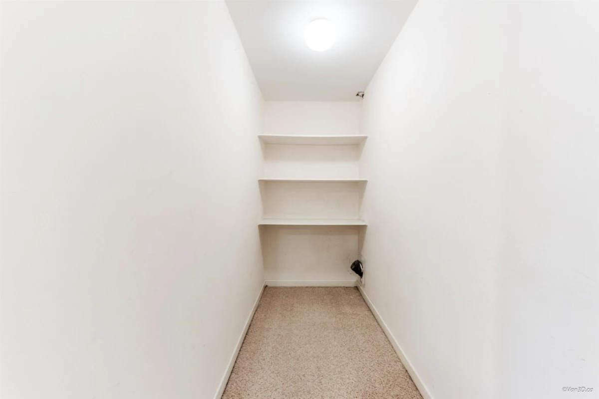 Hallway Photo of 6633 Montgomery Street, Vancouver, BC