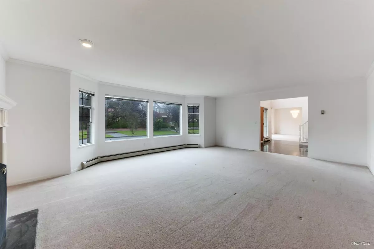 Kitchen Photo of 6633 Montgomery Street, Vancouver, BC