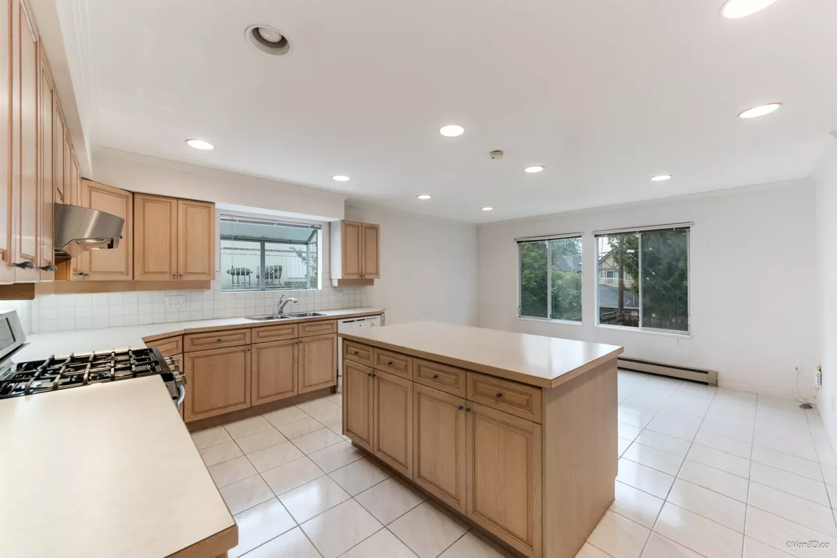 Primary Bedroom Photo of 6633 Montgomery Street, Vancouver, BC