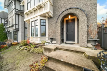 Breakfast Nook Photo of 3499 David Avenue, Coquitlam, BC