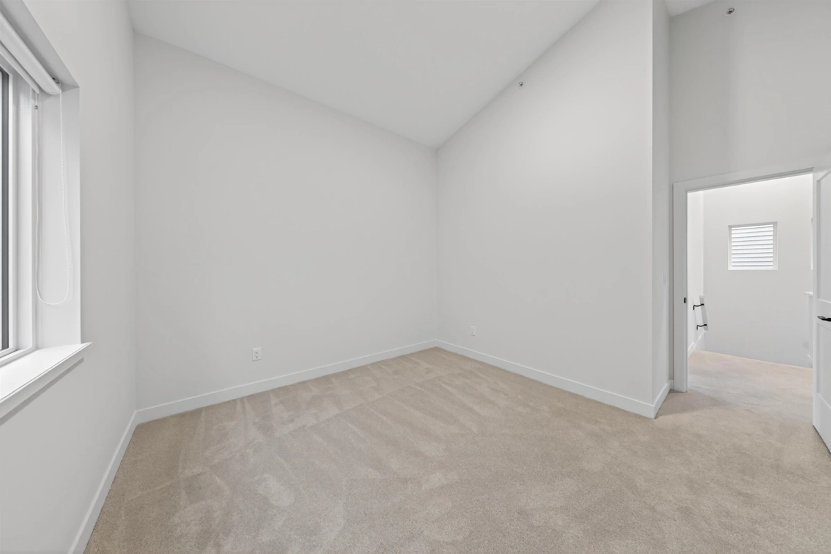 Swimming Pool Photo of 14111 230 Street, Maple Ridge, BC