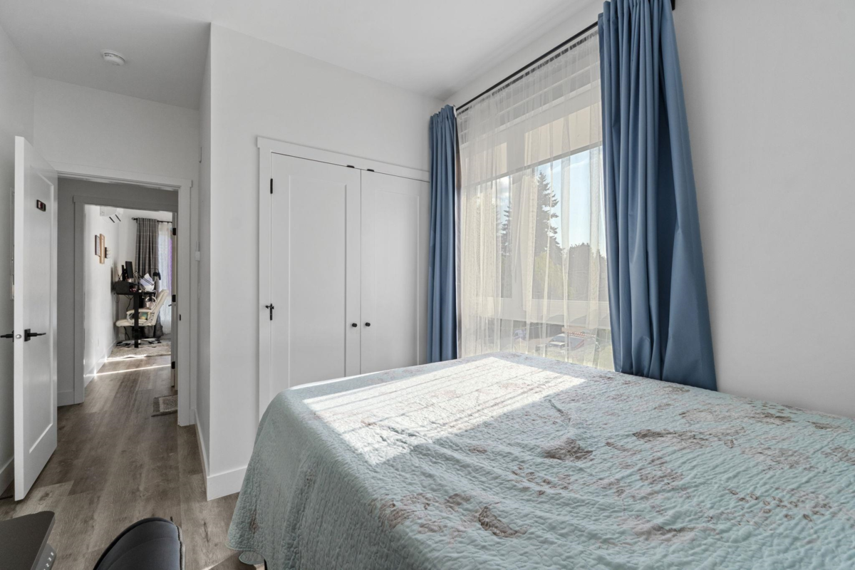 Bedroom 3 Photo of PH14 12320 222 Street, Maple Ridge, BC