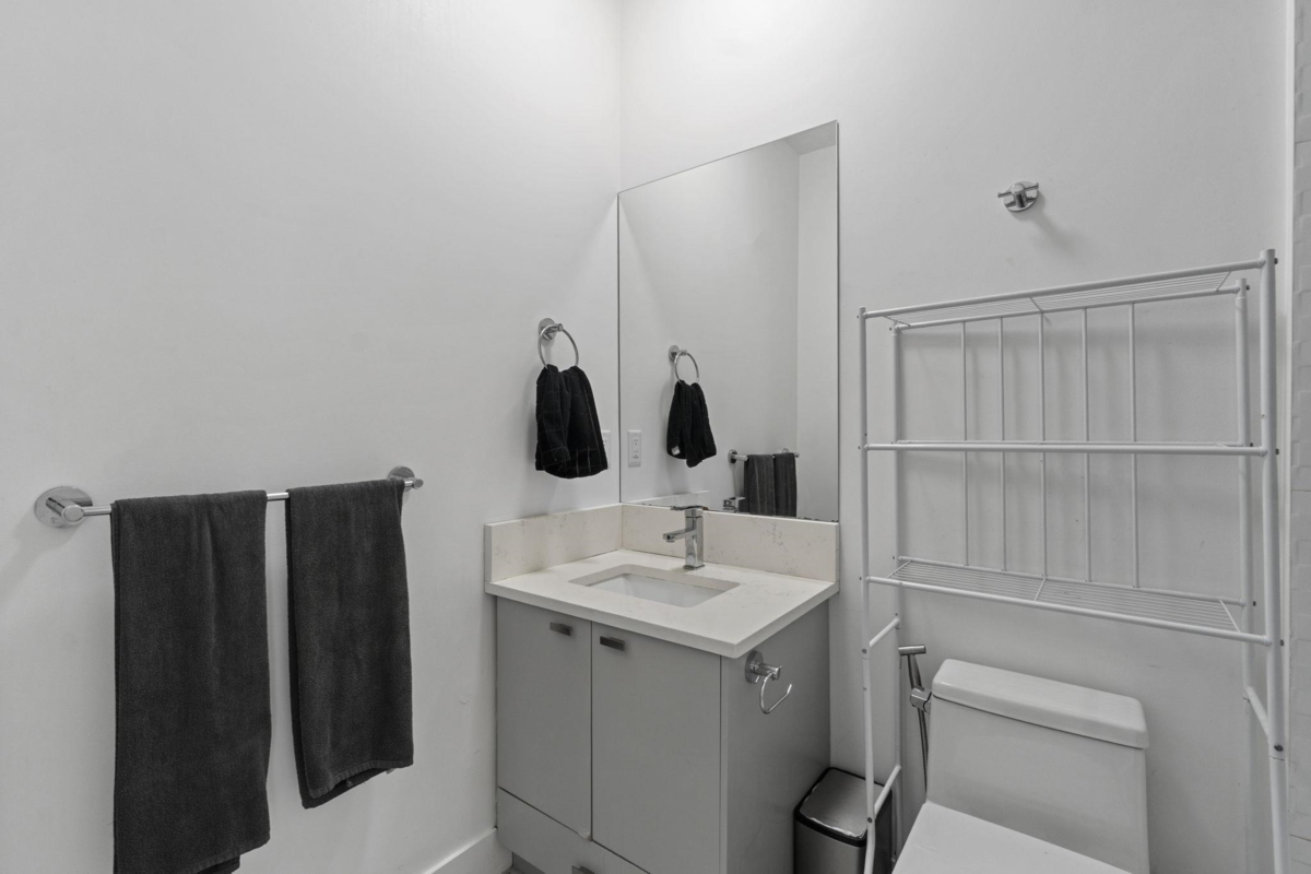 Bedroom 4 Photo of PH14 12320 222 Street, Maple Ridge, BC