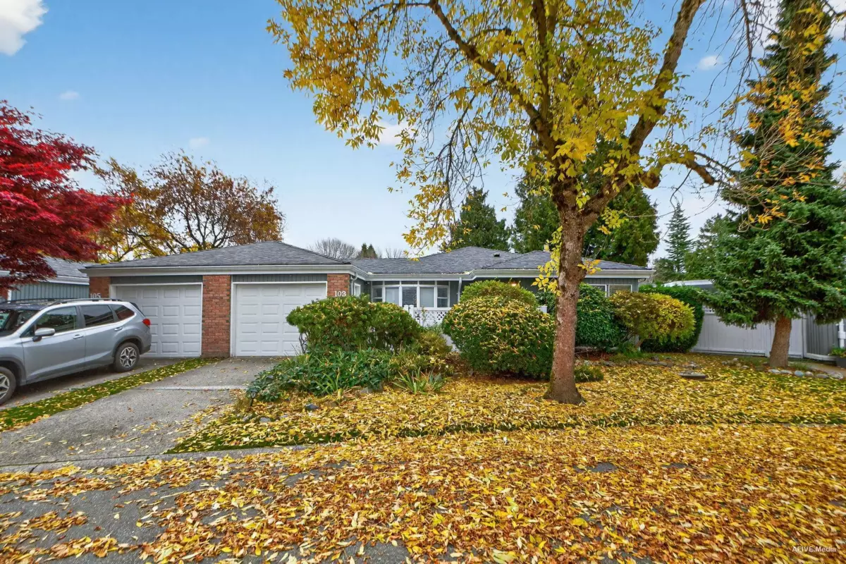 Exterior Front Photo of 103 14271 18a Avenue, White Rock, BC