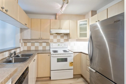 237 5600 Andrews Road, Richmond, BC, Richmond — Apartment/Condo for sale