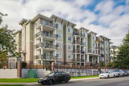 111 20696 Eastleigh Crescent, Langley, BC, Langley — Apartment/Condo for sale