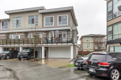 125 8413 Midtown Way, Chilliwack, BC, Chilliwack — Townhouse for sale