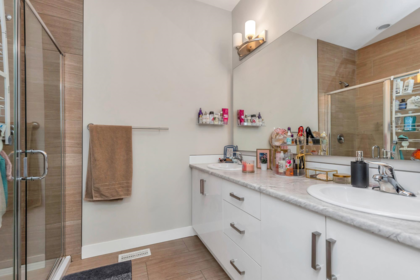 Hallway Photo of 125 8413 Midtown Way, Chilliwack, BC