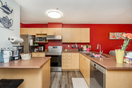 Guest Bathroom Photo of 4 8814 216 Street, Langley, BC