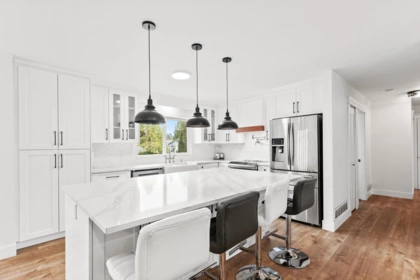 Kitchen Island Photo of 21099 Berry Avenue, Maple Ridge, BC