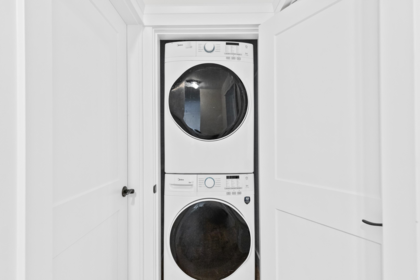 Mudroom Photo of 21099 Berry Avenue, Maple Ridge, BC