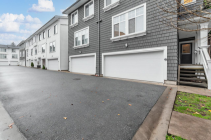 14 10433 158 Street, Surrey, BC, Surrey — Townhouse for sale