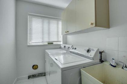 Mudroom Photo of 12224 68 Avenue, Surrey, BC