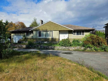 38850 Buckley Avenue, Squamish, BC, Squamish — Single Family Residence for sale