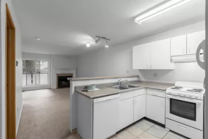208 2255 Eton Street, Vancouver, BC, Vancouver — Apartment/Condo for sale