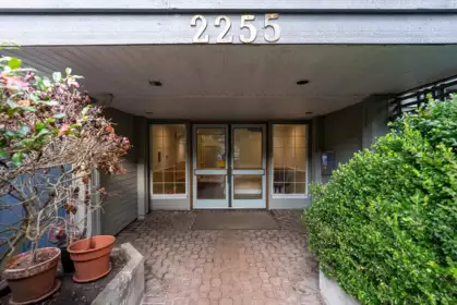 208 2255 Eton Street, Vancouver, BC, Vancouver — Apartment/Condo for sale