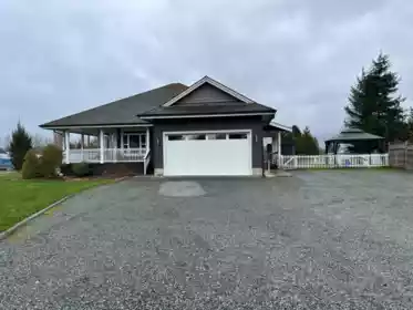 Swimming Pool Photo of 23436 44 Avenue, Langley, BC