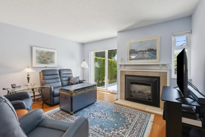 1518 Mahon Avenue, North Vancouver, BC, North Vancouver — Townhouse for sale