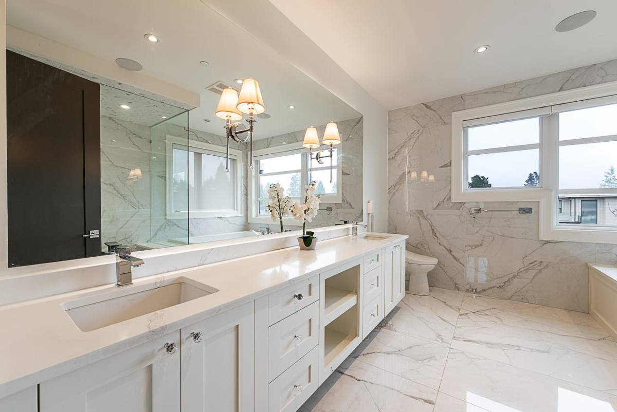 Basement Recreation Room Photo of 14237 Vine Avenue, White Rock, BC