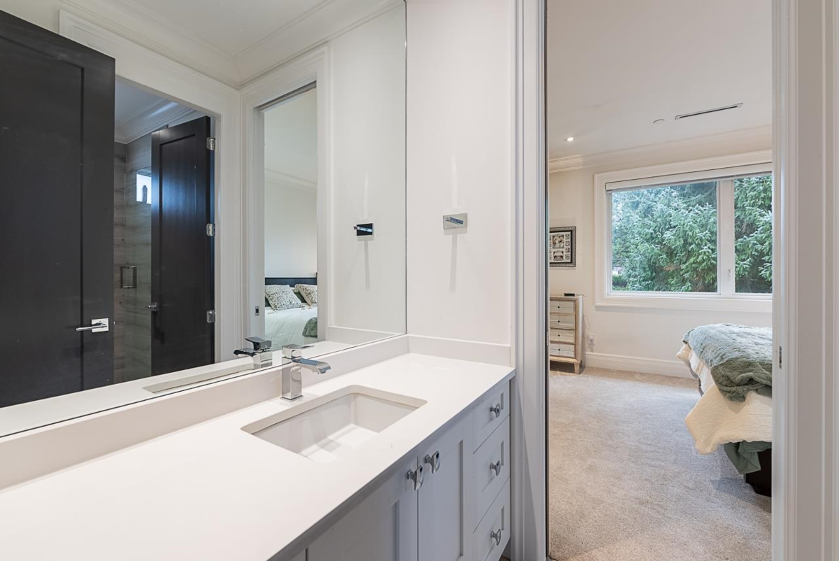 Garage Interior Photo of 14237 Vine Avenue, White Rock, BC