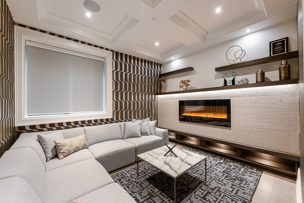 Outdoor Deck Photo of 14237 Vine Avenue, White Rock, BC