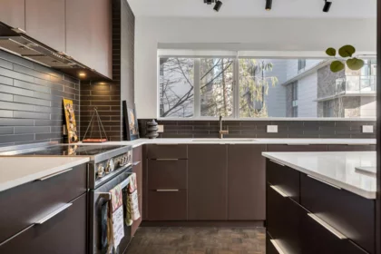 101 2135 Argyle Avenue, West Vancouver, BC, Panorama Village — 2 bed apartment/condo for sale