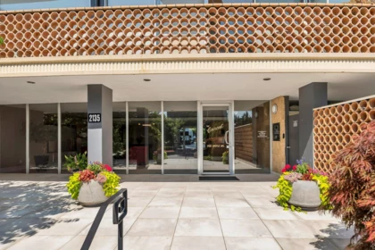 101 2135 Argyle Avenue, West Vancouver, BC