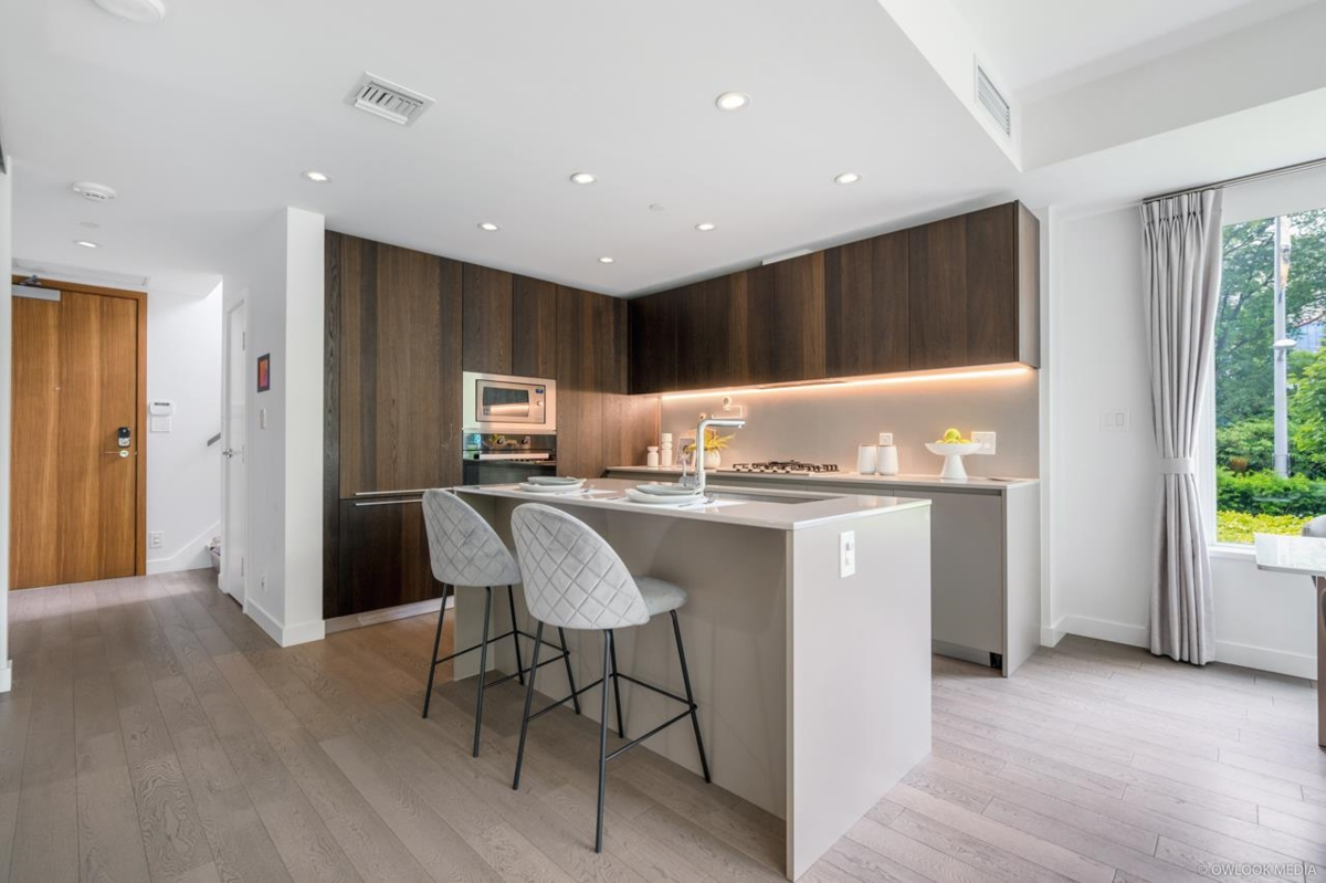 Kitchen Photo of 105 6622 Pearson Way, Richmond, BC