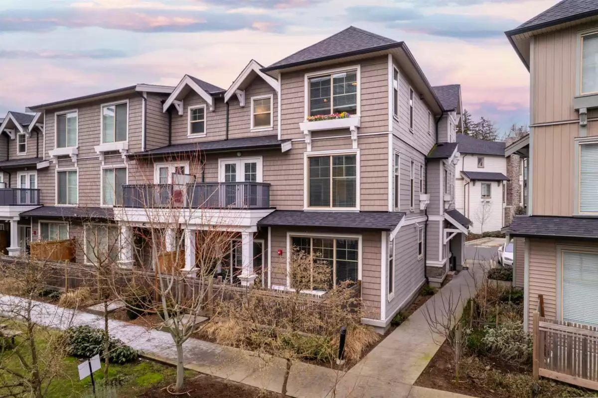 Family Room Photo of 83 20487 65 Avenue, Langley, BC