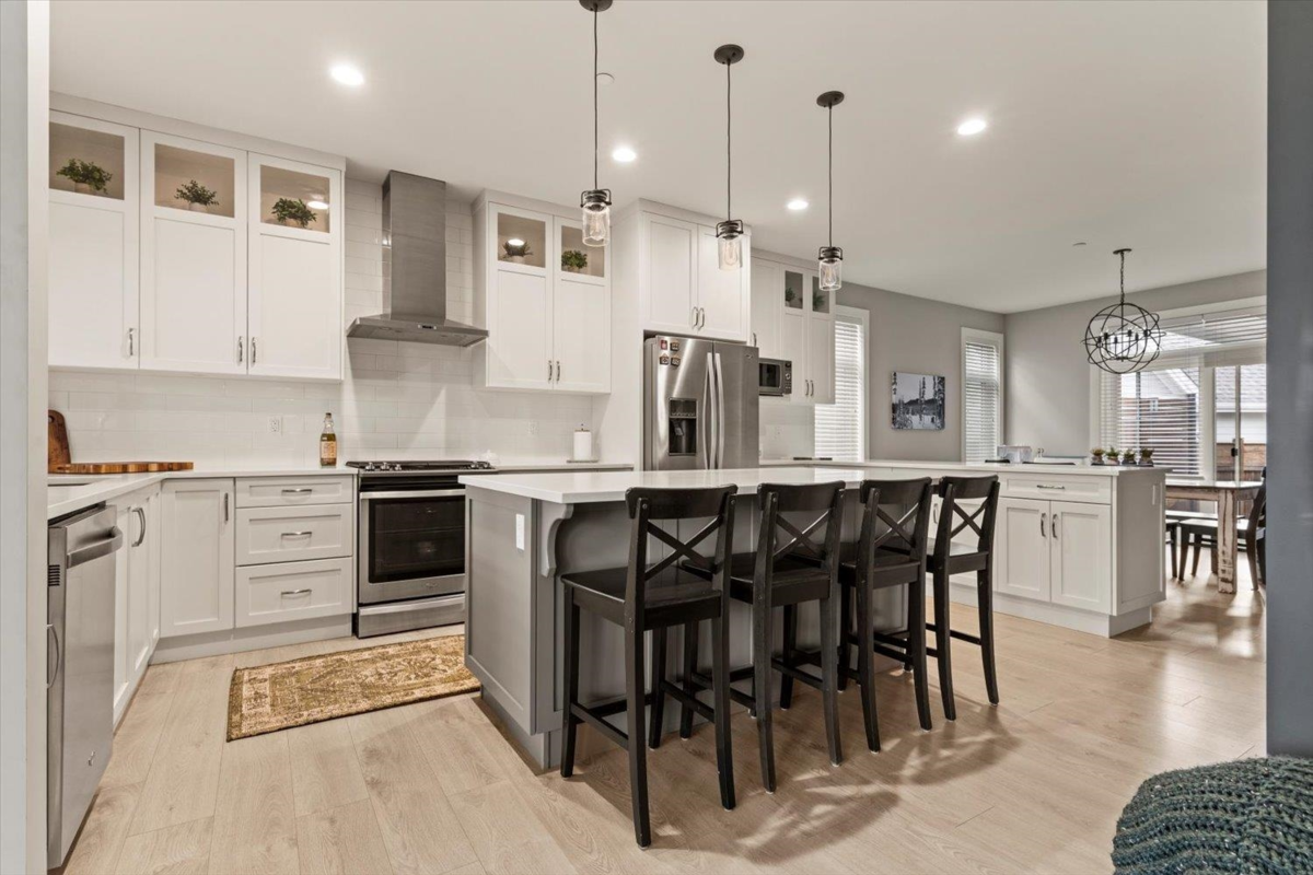 Breakfast Nook Photo of 5450 Dolly Varden Lane, Chilliwack, BC