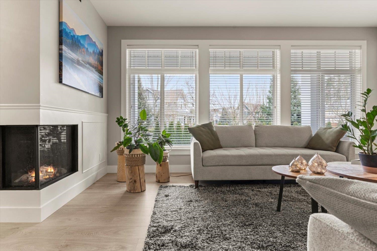 Kitchen Island Photo of 5450 Dolly Varden Lane, Chilliwack, BC