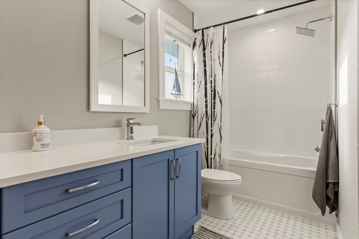 Mudroom Photo of 5450 Dolly Varden Lane, Chilliwack, BC