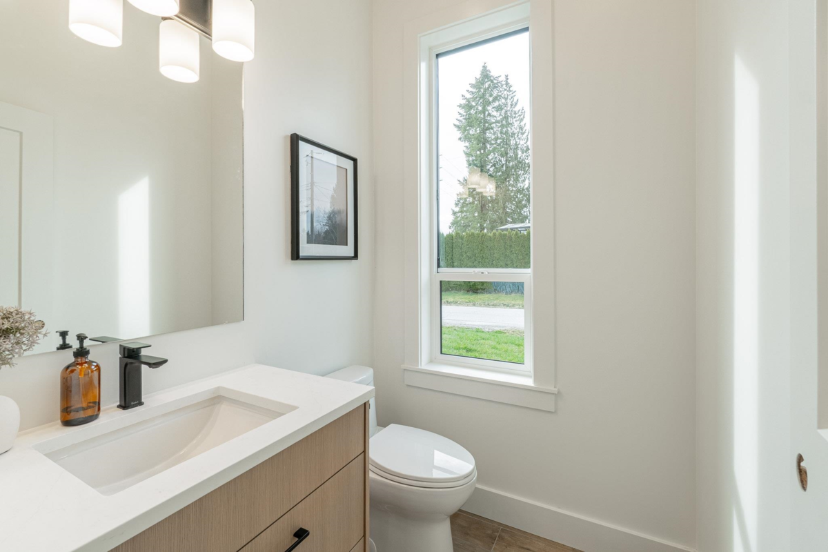 Hot Tub / Spa Photo of 12018 261 Street, Maple Ridge, BC