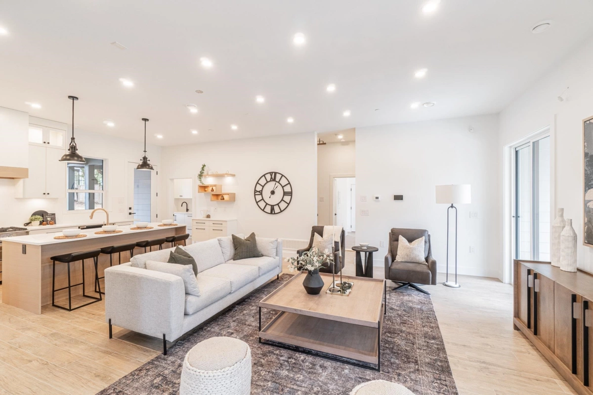 Kitchen Island Photo of 12018 261 Street, Maple Ridge, BC