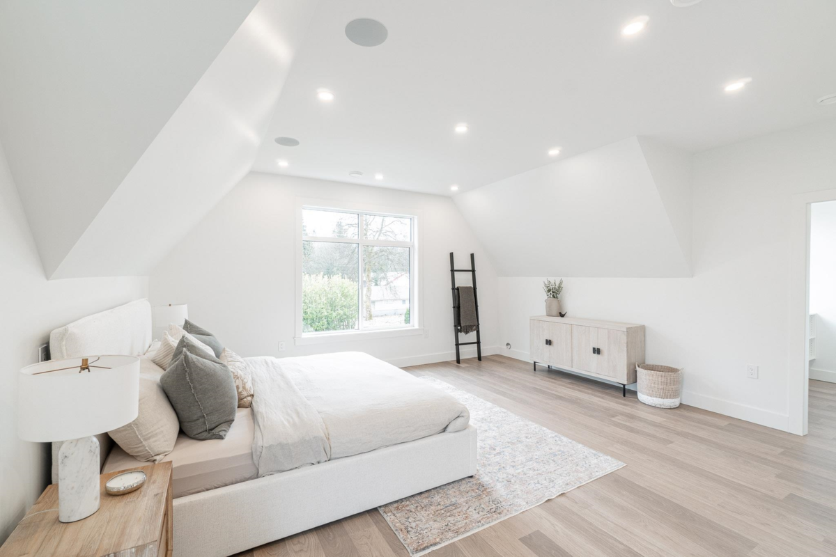 Powder Room Photo of 12018 261 Street, Maple Ridge, BC