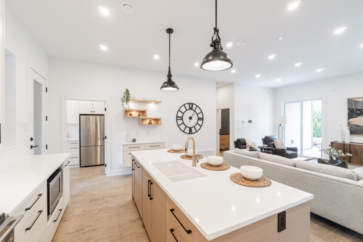 Primary Bathroom Photo of 12018 261 Street, Maple Ridge, BC