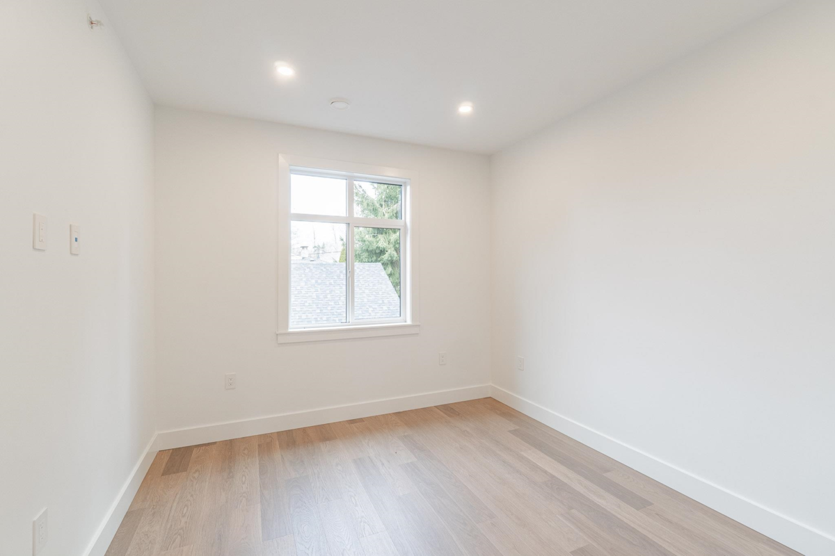 Staircase Photo of 12018 261 Street, Maple Ridge, BC