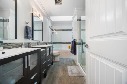 Entry Foyer Photo of 651 Chapman Avenue, Coquitlam, BC