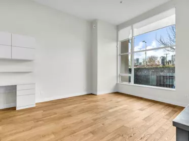 Walk-In Closet Photo of 296 W 1st Avenue, Vancouver, BC